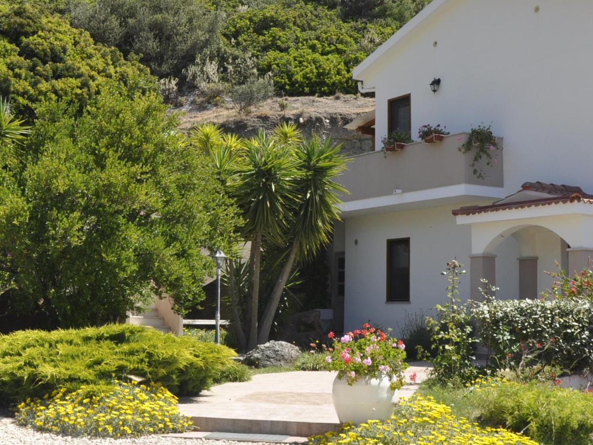 Bed & Breakfast Ajo A Casa Castelsardo Exterior foto