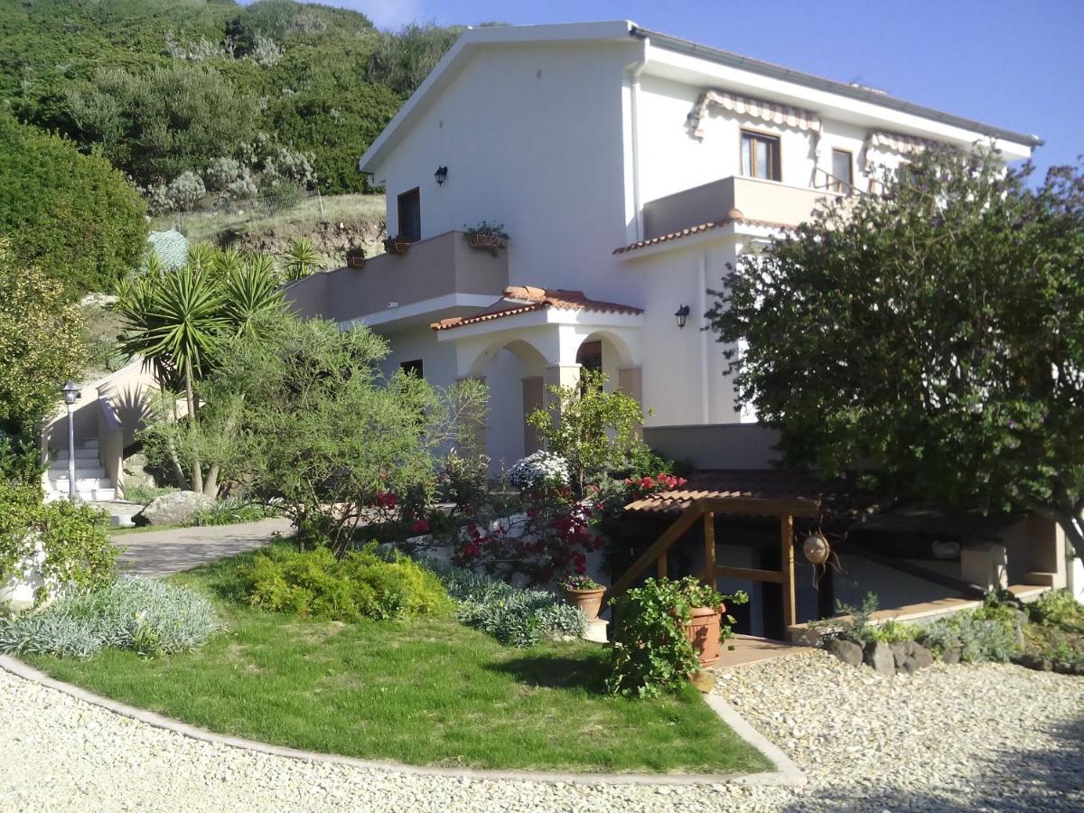 Bed & Breakfast Ajo A Casa Castelsardo Exterior foto